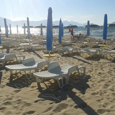 Vacanze C M Windsurf Alcamo Marina