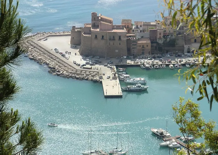 Vacanze C M Windsurf 3* Alcamo Marina