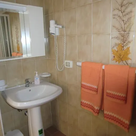 Vacanze C M Windsurf Pensjonat 3*