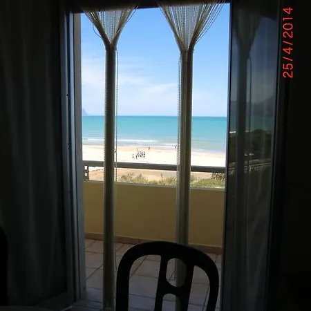 Pensjonat Vacanze C M Windsurf Alcamo Marina