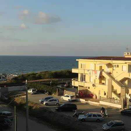 Vacanze C M Windsurf Pensjonat 3*